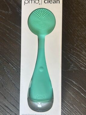 PMD Silicone Facial Cleansing & Massage Device in Teal